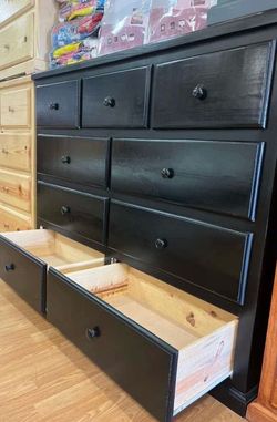 9 Drawer pine