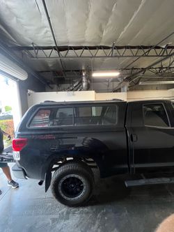 7ft Tundra camper shell