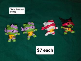 For Sale:
2025 McDonald's Happy Meal toy featuring a collaboration between Hello Kitty and Teenage Mutant Ninja Turtles. Hello Kitty Donatello, Kuro