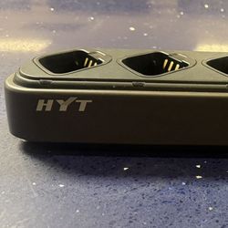 Used HYT MCA02 6-Unit MCU Charger for TC-610P Yellow Radios