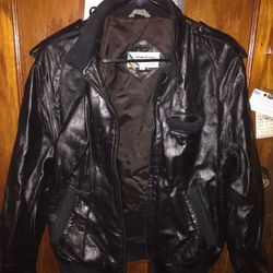RARE Black Leather Member's Only Jacket Size 42 Rainbow Label VINTAGE 1980's $50