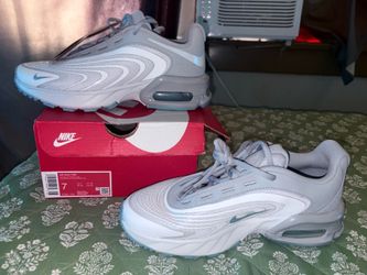 NIKE AIR MAX FIRE  size 7  unisex