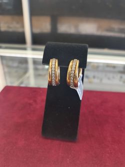 14k solid gold diamond earrings 17.1 grams layaway available 10%dwon if you interested please make sure you ask for Maribel thank you