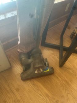 Vintage Kirby vacuum works!