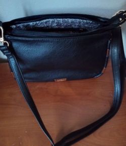 Jessica Simpson purse $20 cash