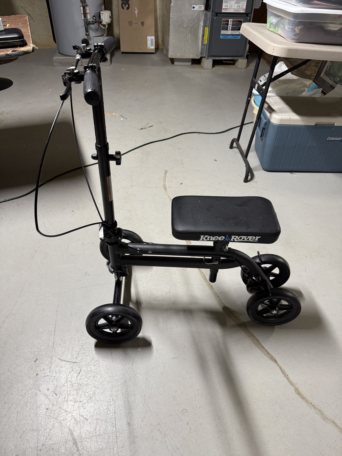 KneeRover Scooter Steerable Knee Walker