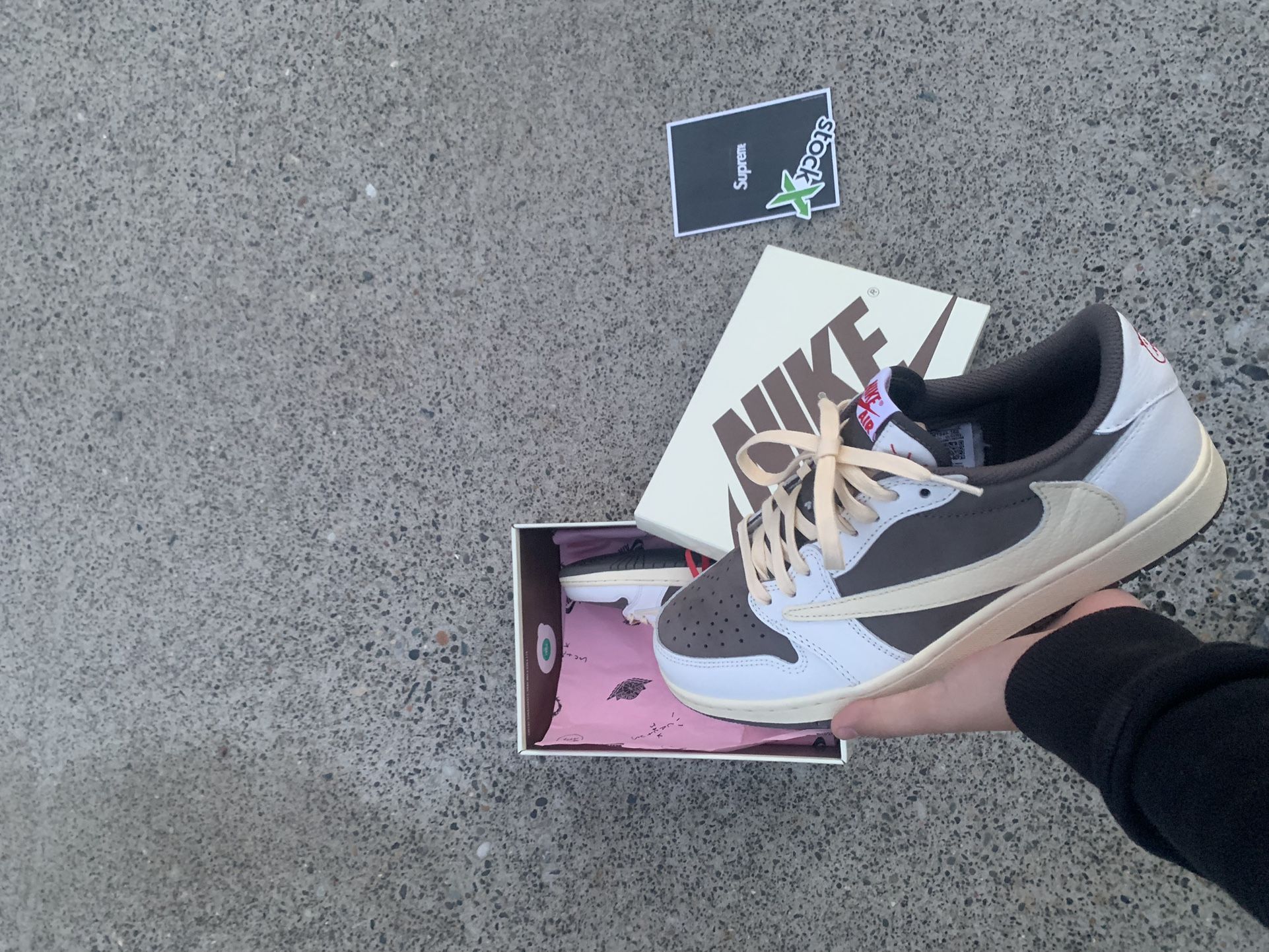 Travis Scott Wearing Jordan Mocha Cactus Jack Mocha Brown Jordans