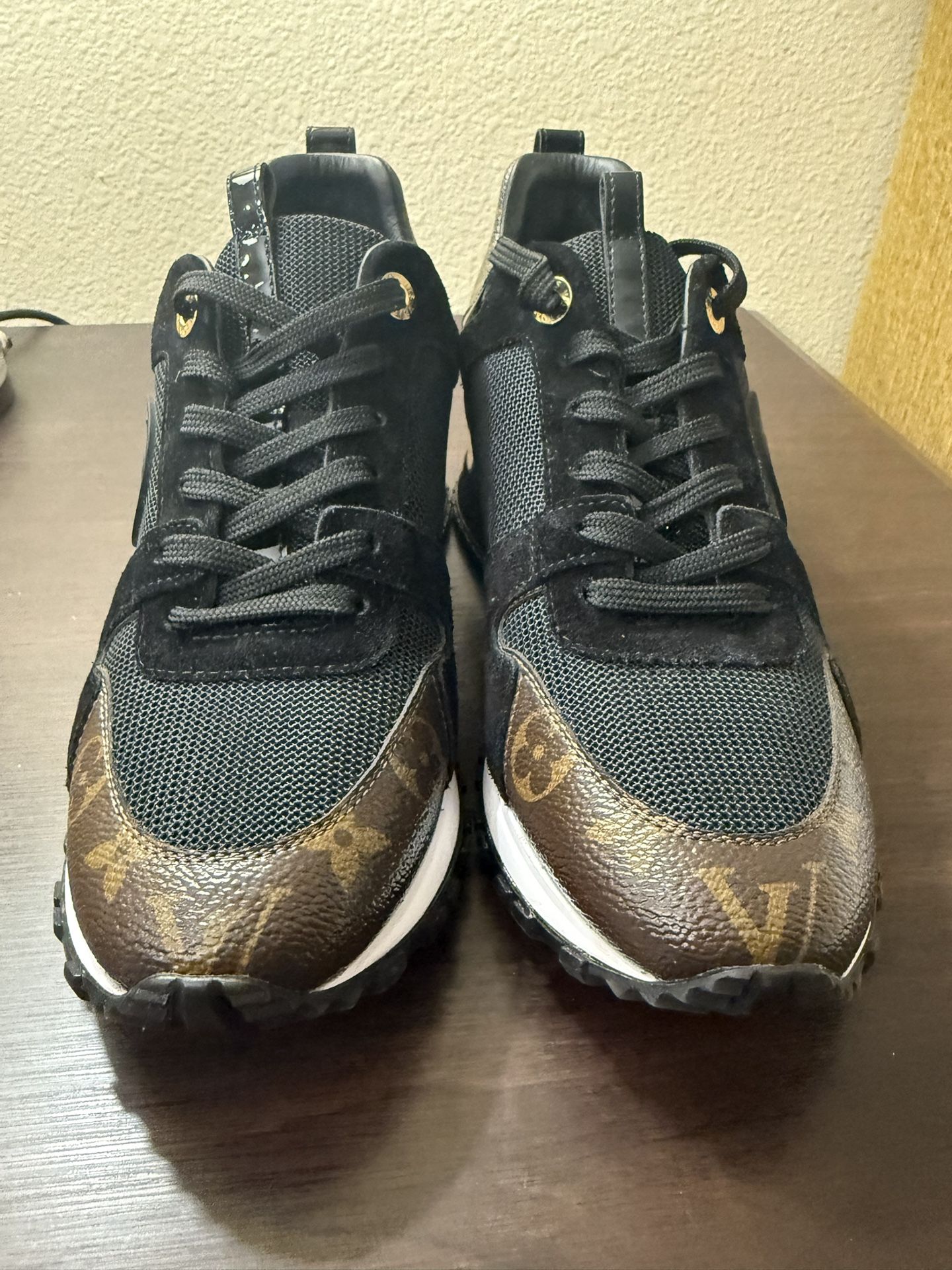 New Lv Run Away Women’s Sneakers