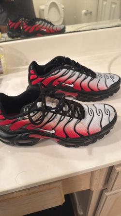 Men’s Nike Air Max Plus Size 9 (Pickup Only)
