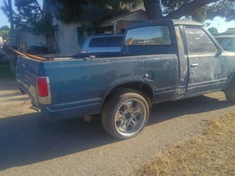 1985 Nissan Pickup