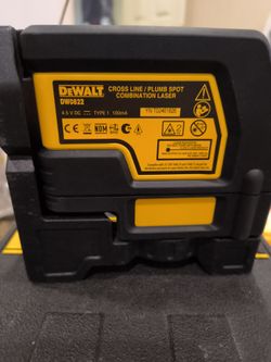 DeWalt Laser DW0822 Like New