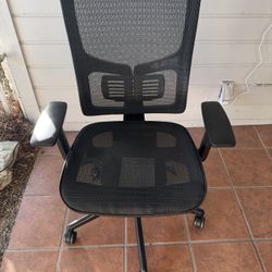 Staples Kroy Office Chair