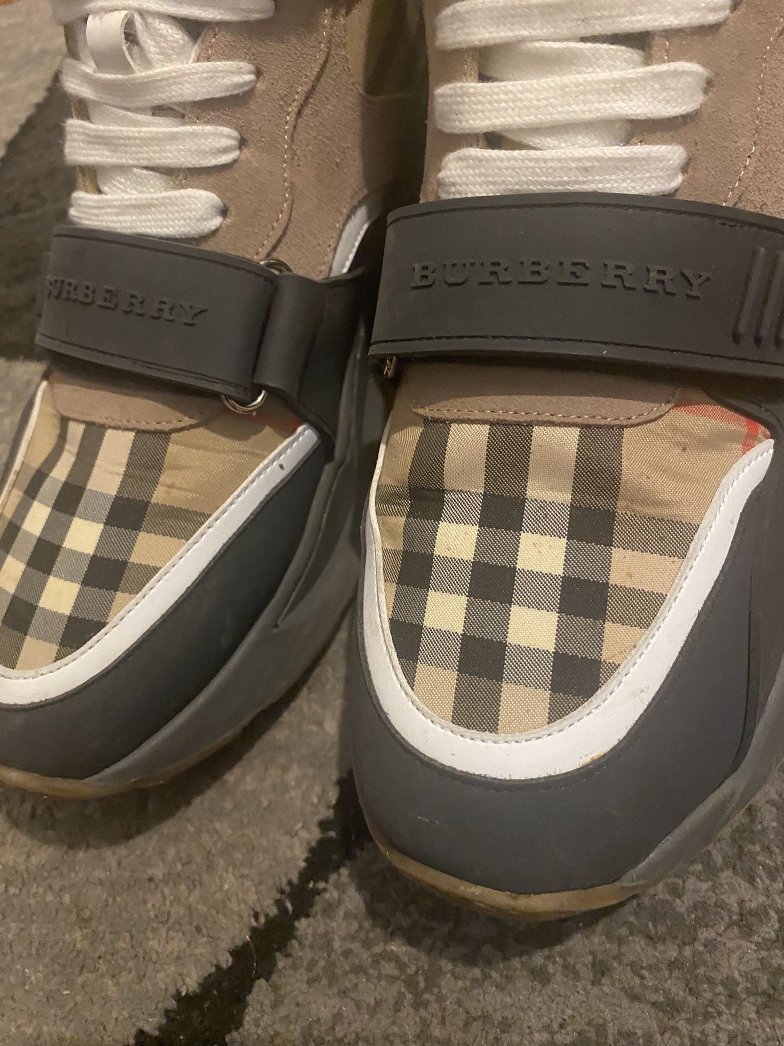 Burberry Sneakers