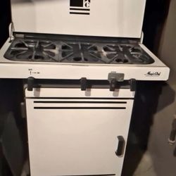 Vintage Magic Chef Stove