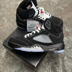 Jordan 5 Retro OG "Black Metallic Reimagined" 