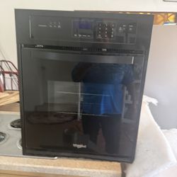 Whirlpool Oven Height27 length 23 Width 24 Never Used