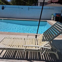 Pool Lounge Chairs