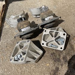 Scat Pack Motor Mounts