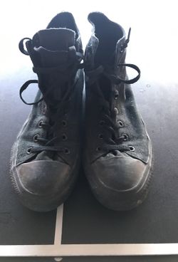 Black Converse!