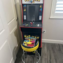Pac-Man Arcade Machine