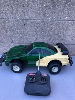 vintage RadioShack Gear Gryphon remote It doesn't have a battery. control car (Catalog Number 60-4216),