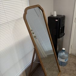 Mirror Need Gone 
