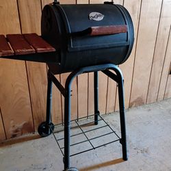Char-Griller Rolling Charcoal Grill 
