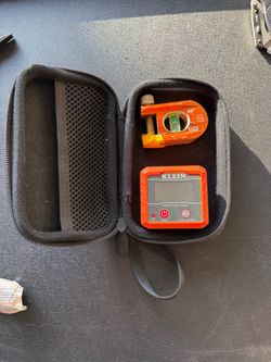 Klein Digital Leveler, No Dog Level and Case