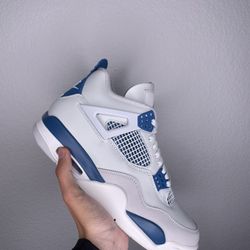 Air Jordan 4 Retro "Military Blue" Sizes 10m / 11m / 12m / 13m IN HAND BRAND NEW 