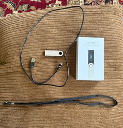 Original Ledger Nano S (micro-USB version)