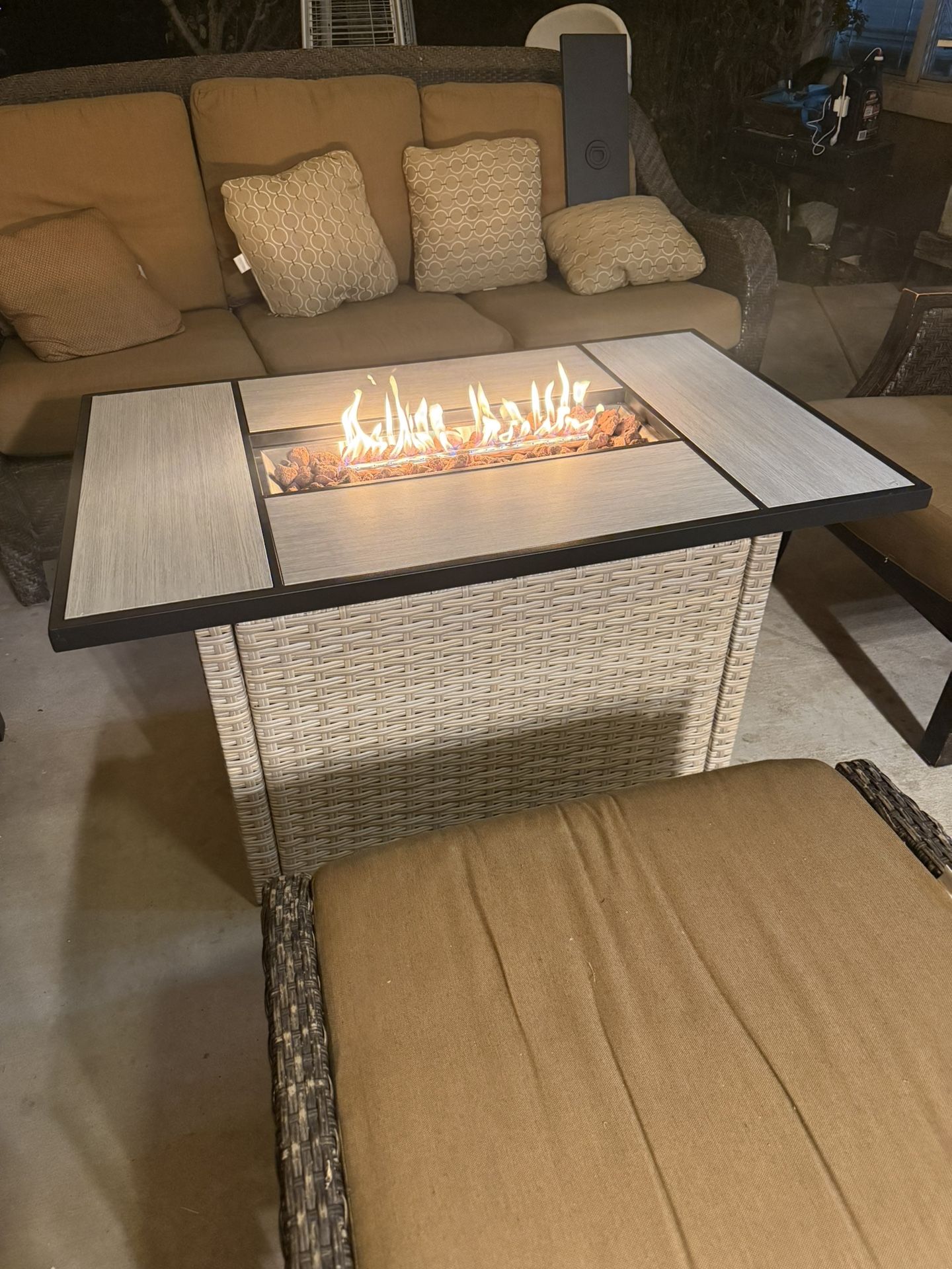 Outdoor Fire Pit Table New In Box 