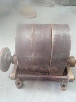 One Of The 1st Generators Ever Made Very Rare