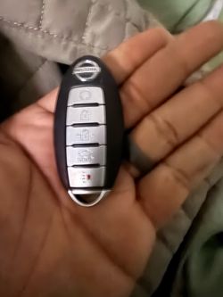 Keys and fobs for sale