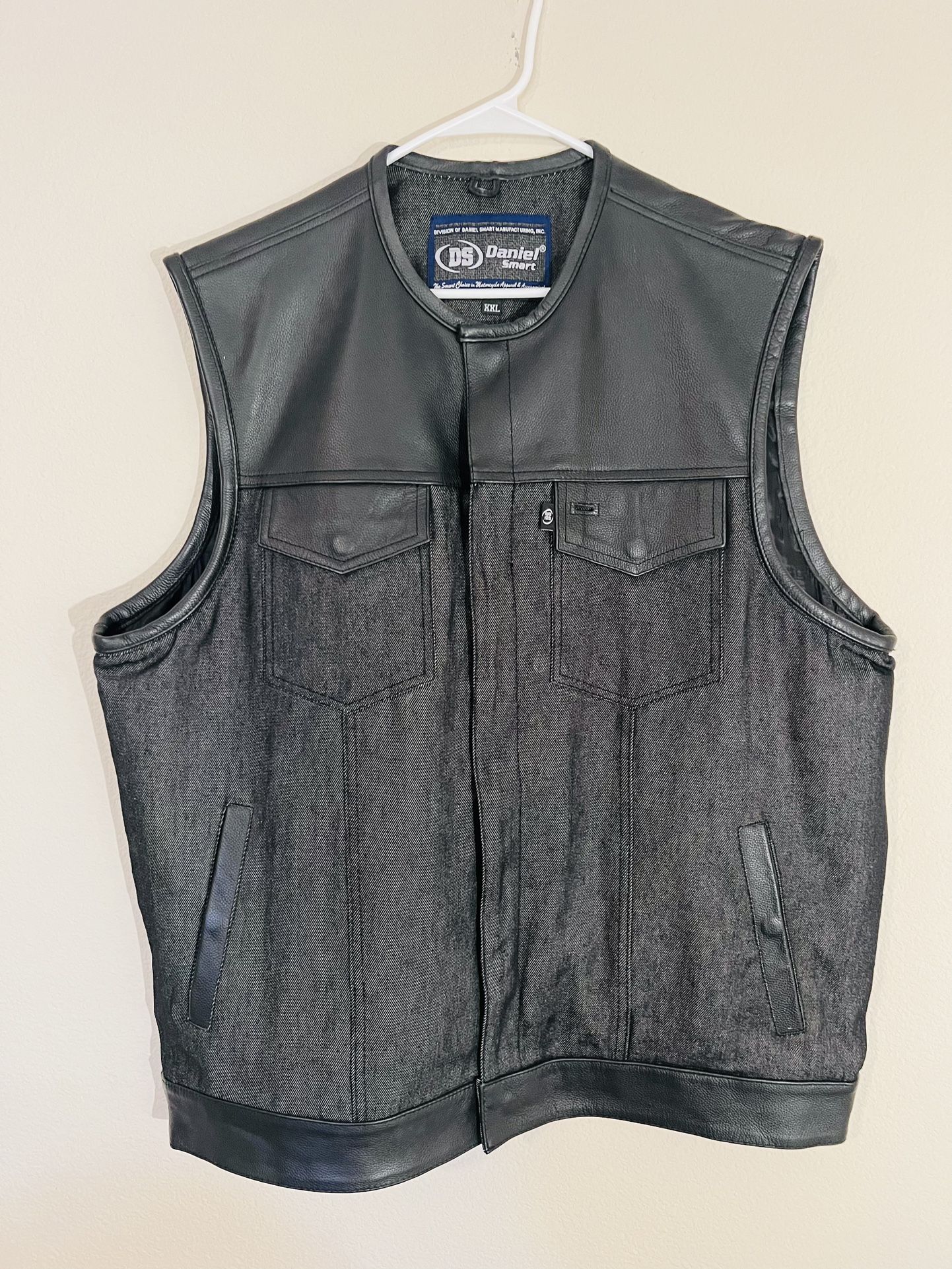 Daniel Smart Vest