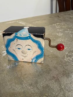 Vintage Hand Crank Music Box Toy Clown/Jester Cardboard Box