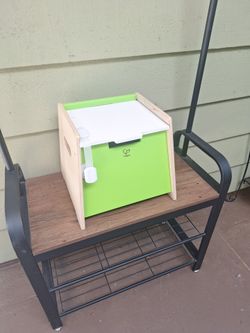 Hape  toddlers stool/ storage bin