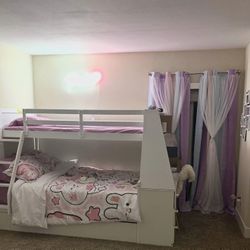Bunk Bed with Desk & Storage - Includes 2 mattresses (top + middle)