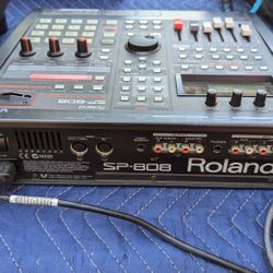 Roland SP-808