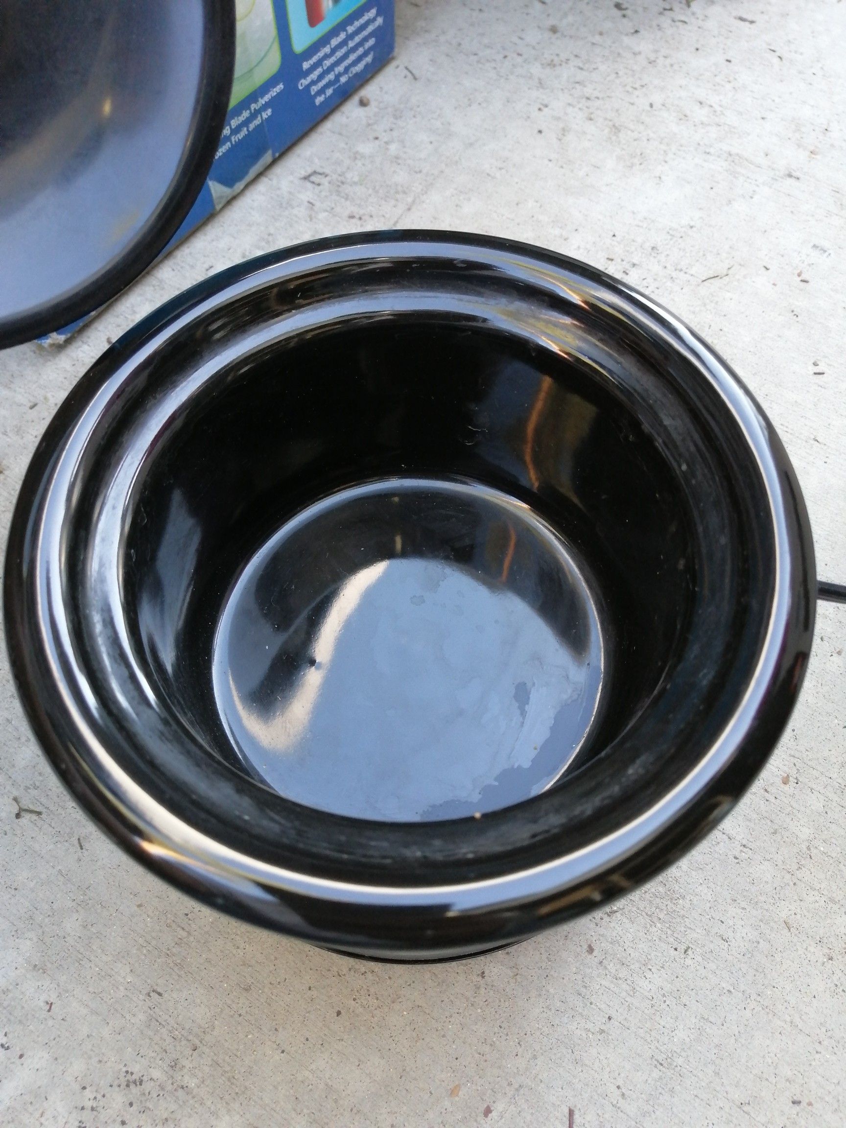 Crock Pot The Original Slow Cooker SCCPVLF710-S and Crock Pot Little Dipper 32041 Dip Pot