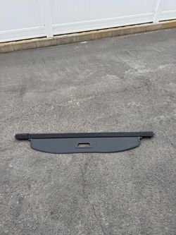 Jeep Grand Cherokee Trunk Cargo Cover