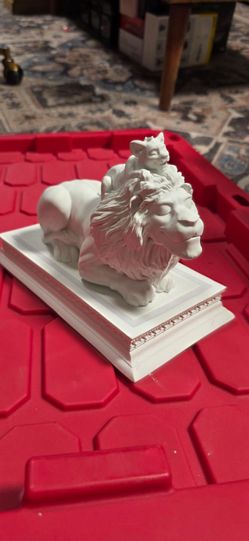 Lightup lion decor