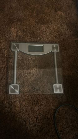 Weight Watchers digital glass scale by Conair