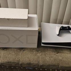 Playstation 5 bundle with Vr 2 And Charging Station