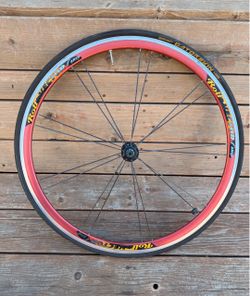 Rolf Vector Comp Red 700c front wheel only