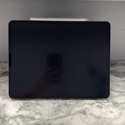 iPad 12.9 128GB With Apple Pencil 