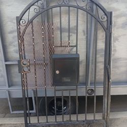 Strong Fence With Door 