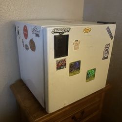 Nice Mini Fridge Works Great
