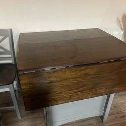 3 Piece Drop Leaf Table & Chairs 