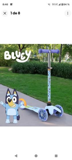 Bluey kick scooter 3- Wheels Tilt & Turn scooter
