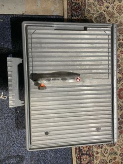 RIDGID Table Top Wet Tile Saw